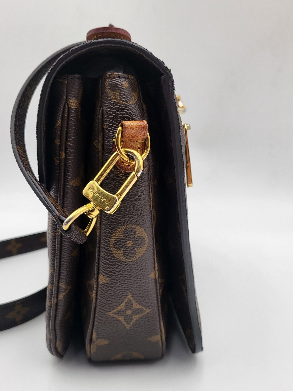 Louis Vuitton Brown Monogram Pochette Metis Crossbody Bag M44875, Authentic !! - Picture 2 of 16